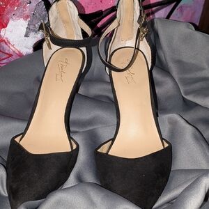 Thalia Sodi Black Ankle Strap Heels With Snake Print And Cute Hearts On Zipper.